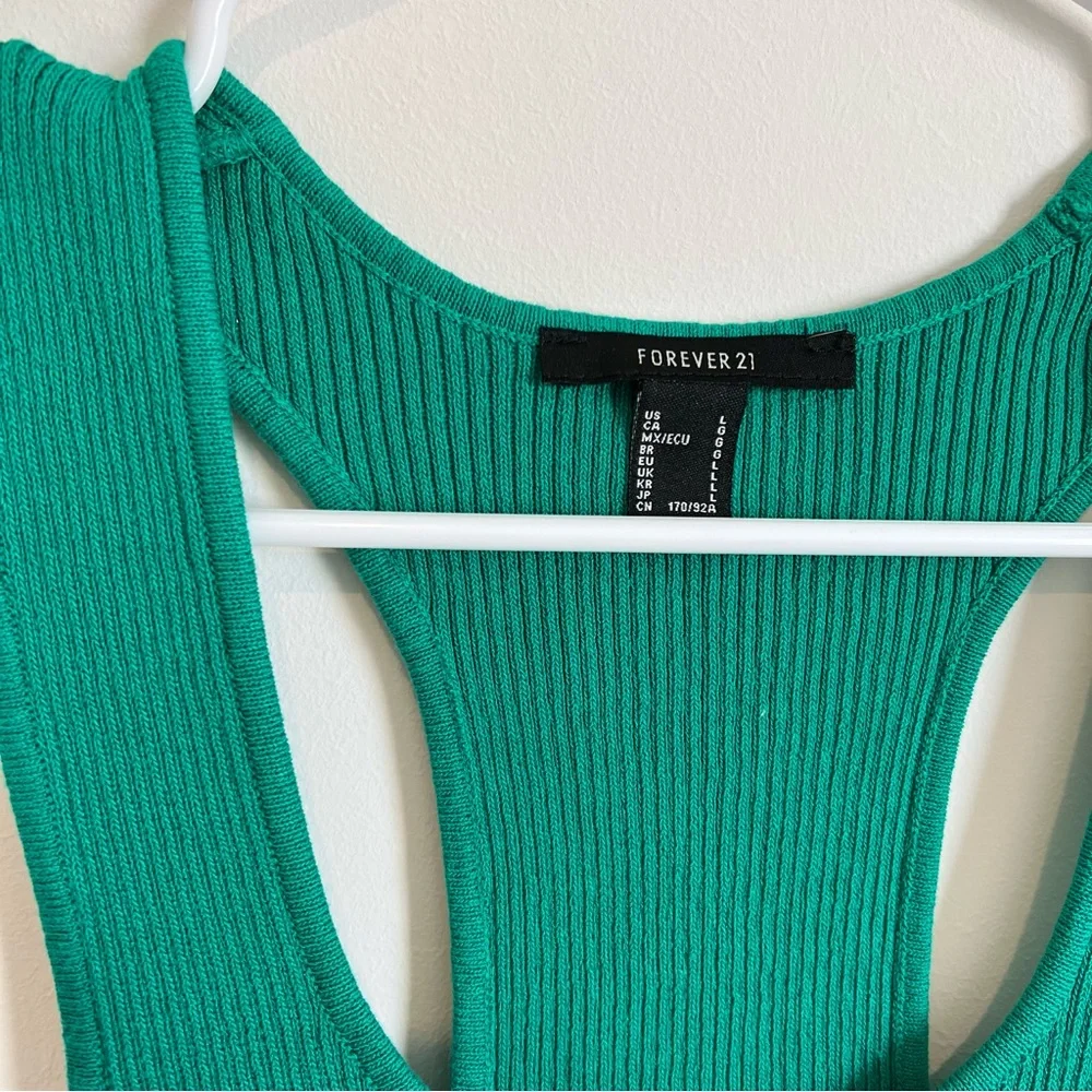 Razor back tank top - Picture 3 of 7